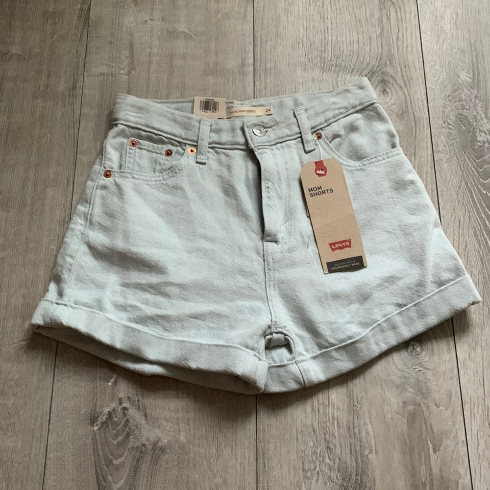 Levi Mom shorts nwt - Picture 2 of 4